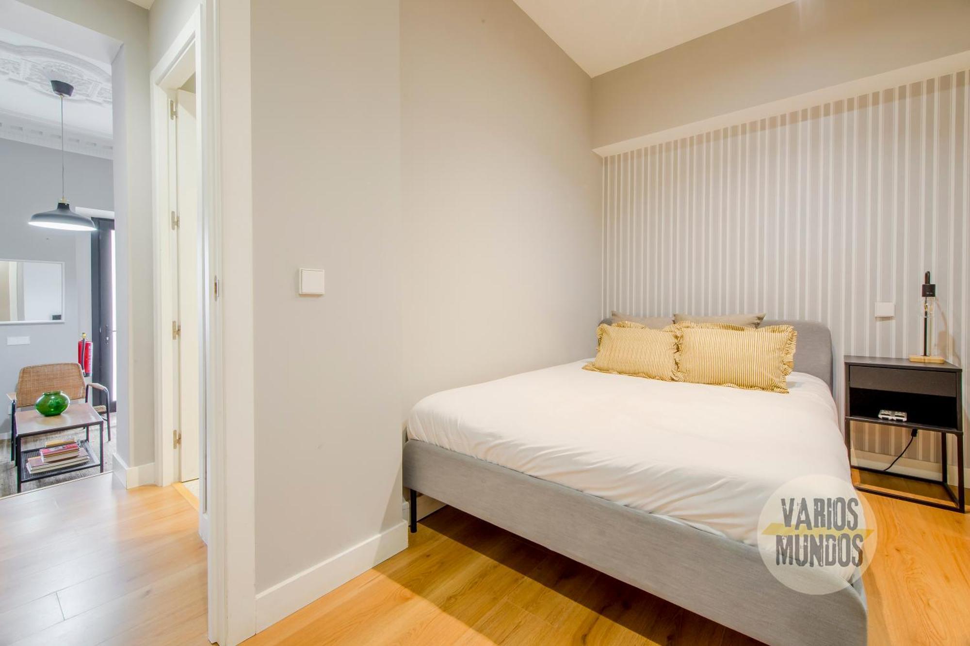 Modern Apt & Cool Interior Design A 20 Metros Del Retiro E1 Madrid Extérieur photo