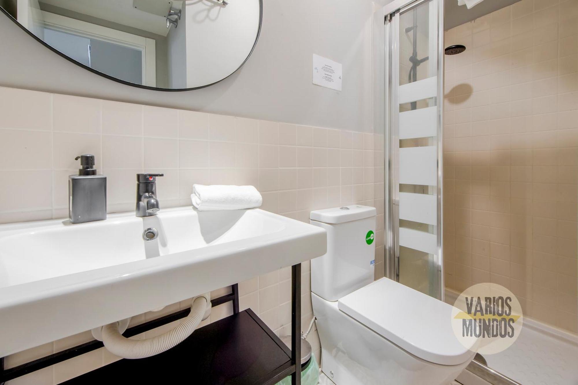 Modern Apt & Cool Interior Design A 20 Metros Del Retiro E1 Madrid Extérieur photo